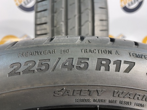 225 45 17 KUMHO ECSTA HS51
