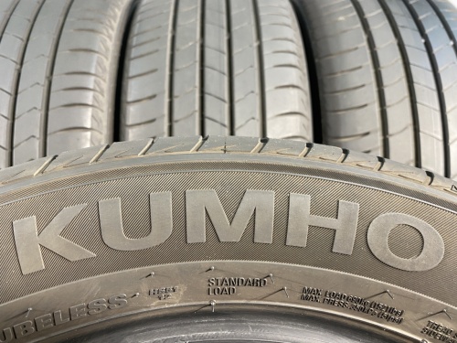 215 55 18 KUMHO ECSTA HS51