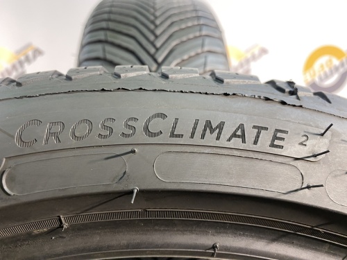 235 45 18 MICHELIN CROSSCLIMATE 2