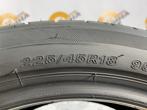 225 45 18 BRIDGESTONE POTENZA S001