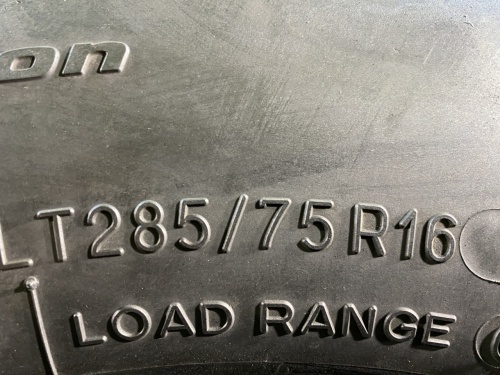 285 75 16 BF GOODRICH ALL-TERRAIN T/A KO2