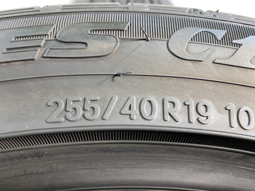 255 40 19 TOYO PROXES C1S