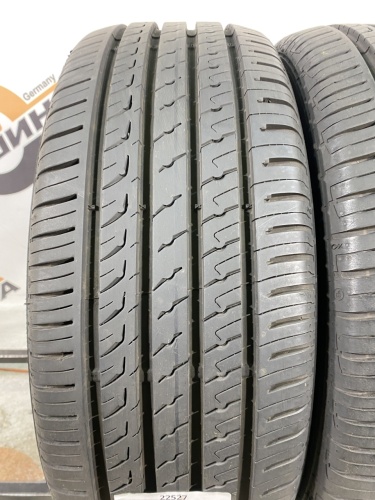 225 55 18 BARUM BRAVURIS 5HM