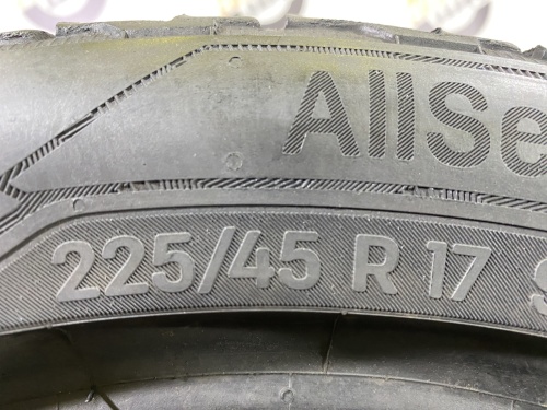 225 45 17 UNIROYAL ALLSEASONEXPERT 2