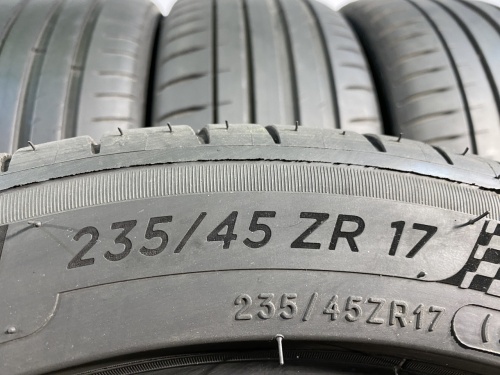 235 45 17 MICHELIN PILOT SPORT 4