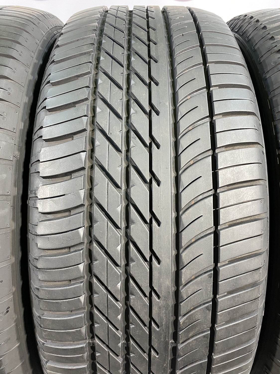 255 50 20 GOODYEAR EAGLE F1 ASYMMETRIC SUV 4X4
