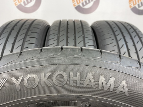 225 60 18 YOKOHAMA BLUEARTH E51A