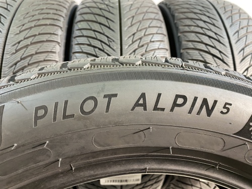 225 55 18 MICHELIN PILOT ALPIN 5