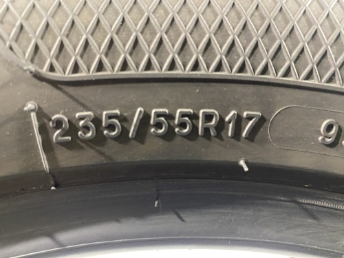 235 55 17 KLEBER DYNAXER SUV