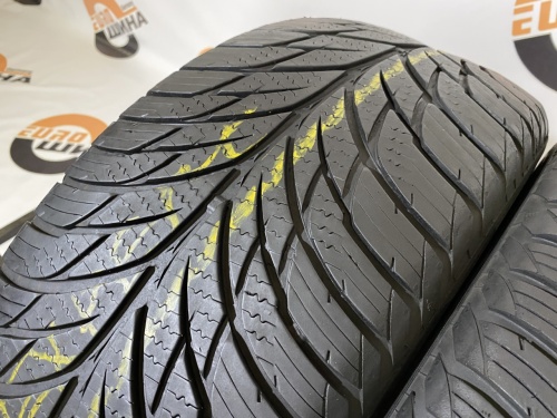 235 55 17 UNIROYAL ALLSEASONEXPERT