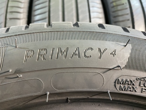 235 45 18 MICHELIN PRIMACY 4