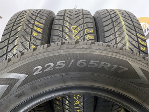 225 65 17 GOODYEAR ULTRAGRIP SUV+