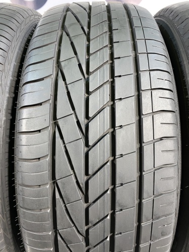 235 55 19 GOODYEAR EXCELLENCE