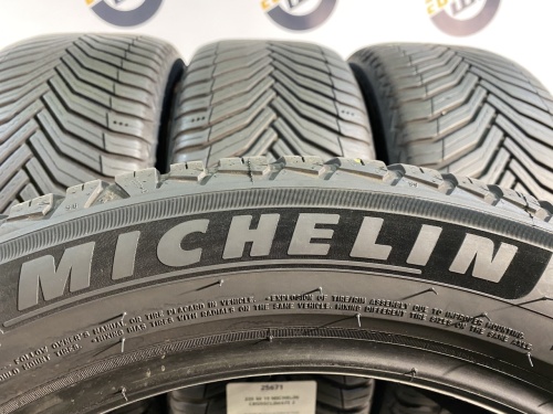 235 50 19 MICHELIN CROSSCLIMATE 2