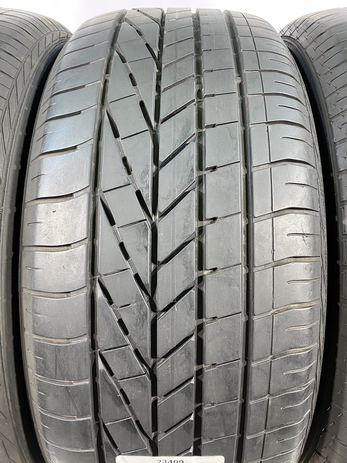 255 45 20 GOODYEAR EXCELLENCE