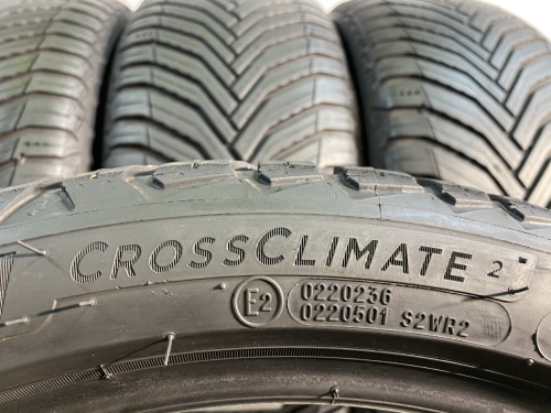 225 40 18 MICHELIN CROSSCLIMATE 2