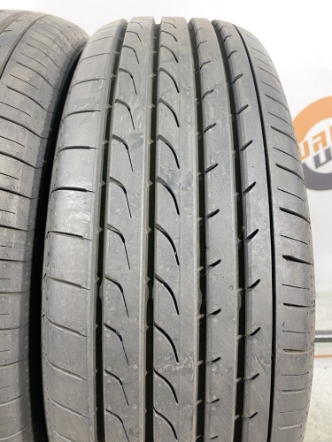 225 60 18 YOKOHAMA BLUEEARTH RV02