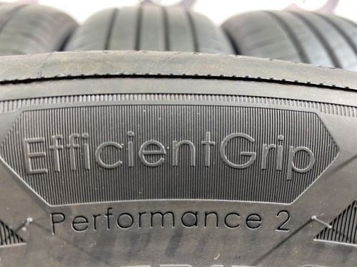 215 55 17 GOODYEAR EFFICIENTGRIP PERFORMANCE 2
