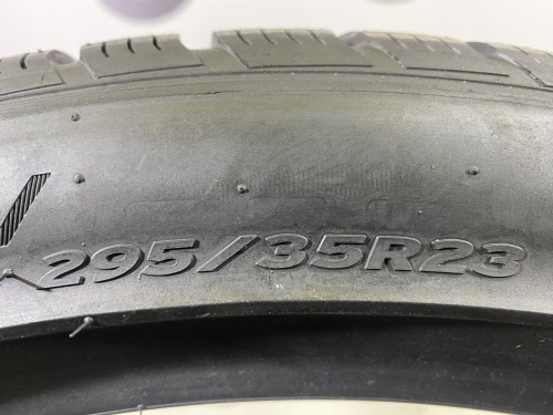 295 35 23 HANKOOK WINTER I'CEPT EVO2 W320A SUV