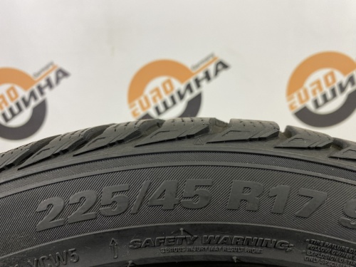 225 45 17 KUMHO WINTERCRAFT WP71