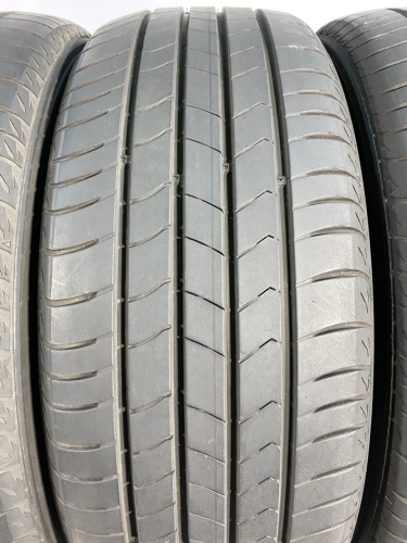 215 55 18 KUMHO ECSTA HS51