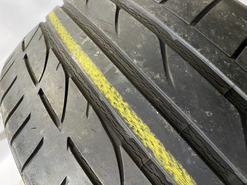 255 35 20 BRIDGESTONE