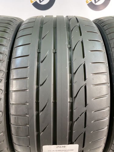 255 35 19 BRIDGESTONE POTENZA S001