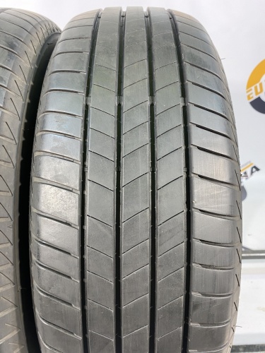 235 65 17 BRIDGESTONE TURANZA T005