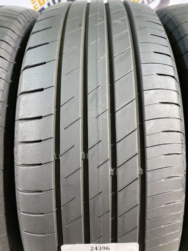 215 55 18 GOODYEAR EFFICIENTGRIP PERFORMANCE