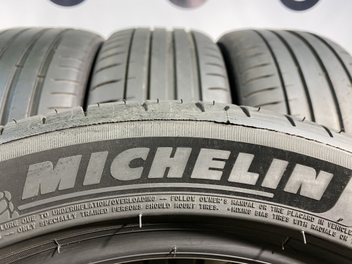 235 45 17 MICHELIN PILOT SPORT 4