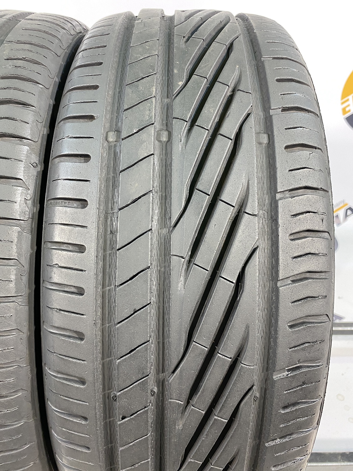 225 45 19 UNIROYAL RAINSPORT 5