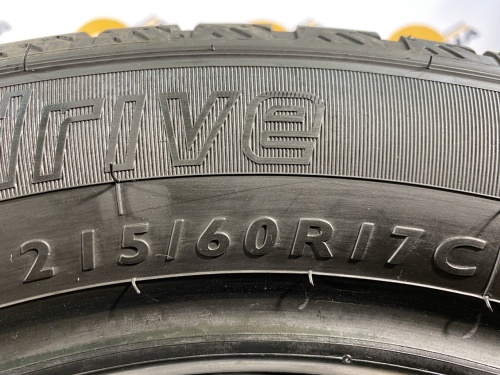 215 60 17C DUNLOP ECONODRIVE