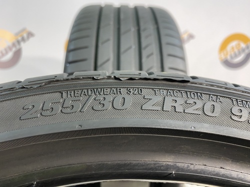 255 30 20 KUMHO ECSTA PS71