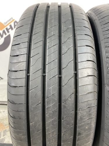 215 55 17 GOODYEAR EFFICIENTGRIP PERFORMANCE 2