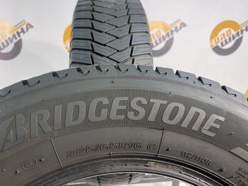 225 65 16C BRIDGESTONE DURAVIS ALL SEASON