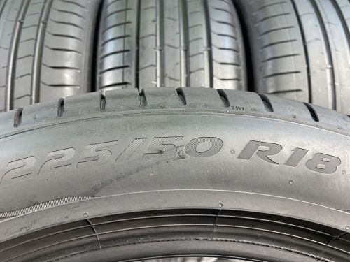 225 50 18 PIRELLI P ZERO PZ4