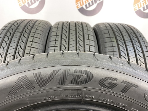 235 55 19 YOKOHAMA AVID GT