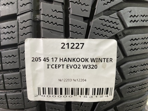205 45 17 HANKOOK WINTER I'CEPT EVO2 W320
