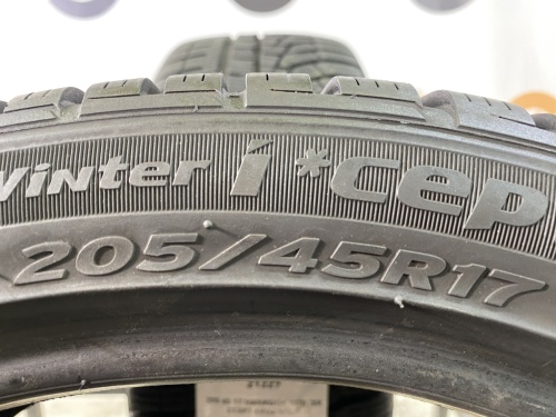 205 45 17 HANKOOK WINTER I'CEPT EVO2 W320