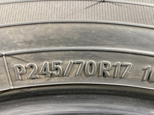 245 70 17 TOYO A21 OPEN COUNTRY