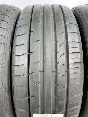 215 50 18 FALKEN AZENIS FK-453CC