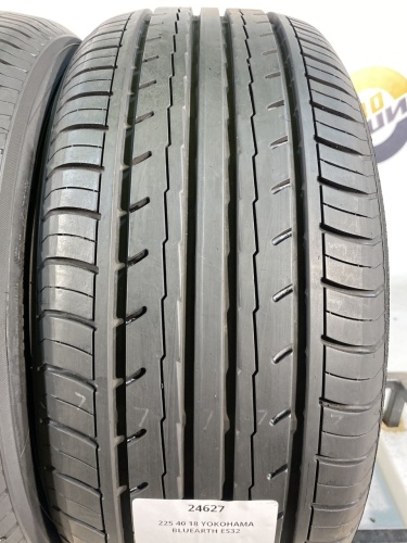 225 40 18 YOKOHAMA BLUEARTH ES32