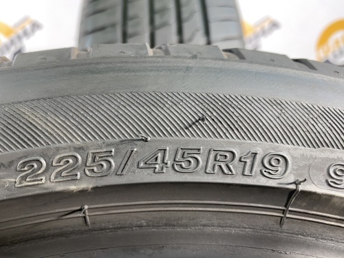 225 45 19 FIRESTONE ROADHAWK