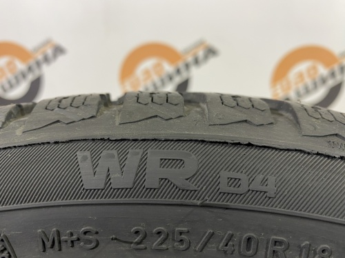 225 40 18 NOKIAN WR D4
