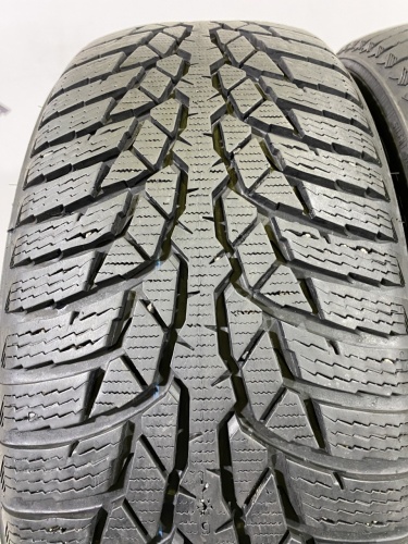 215 55 17 NOKIAN WR D4