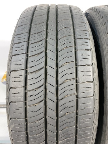 235 60 18 KUMHO ROAD VENTURE APT KL51