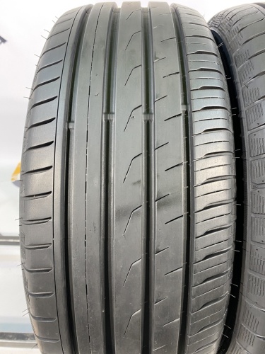 225 55 17 TOYO PROXES CF2