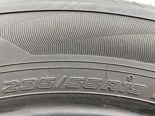 235 55 19 YOKOHAMA AVID GT
