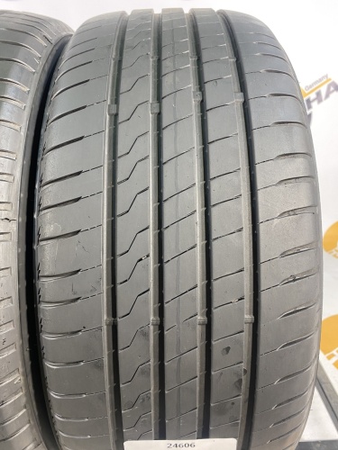 235 45 18 FIRESTONE ROADHAWK