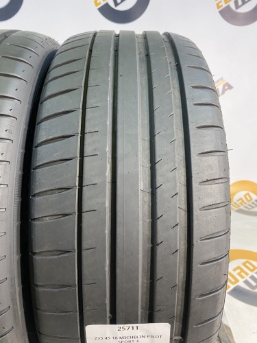 235 45 18 MICHELIN PILOT SPORT 4